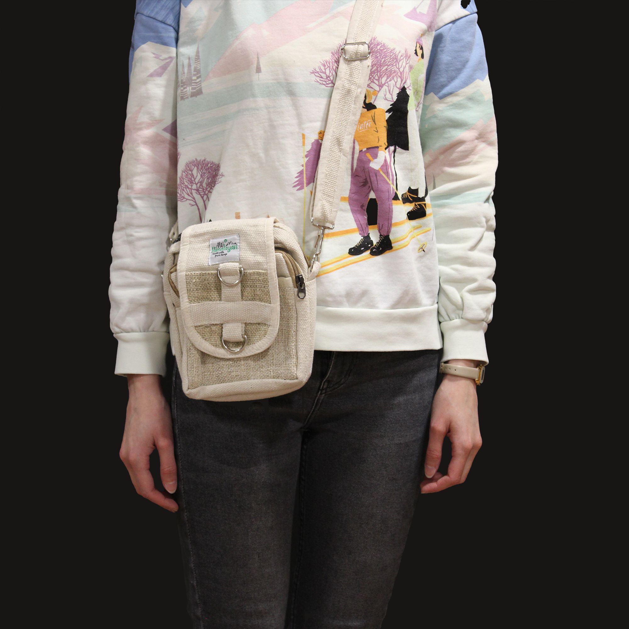 bG9jYWw6Ly9tZWRpYS85Ry82RC82MFIzMEMxRzZSUjM2RDlHL2UxNDNlNWU1LmpwZWc.jpg Body-Cross Natural Hemp & Cotton Travel Bag - Image 4