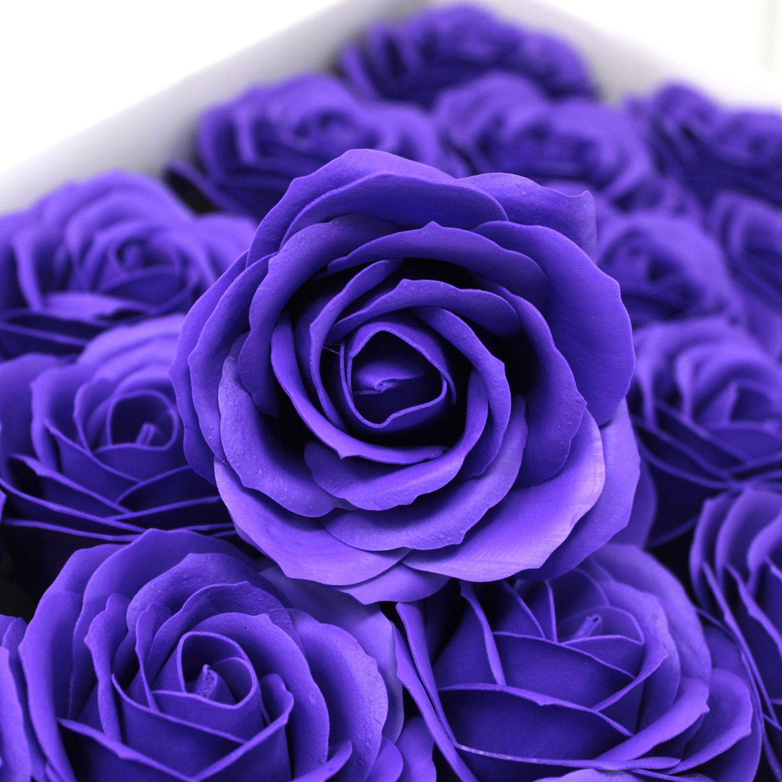bG9jYWw6Ly9tZWRpYS85Ry84RC82MFIzMEMxRzZNUzM4RDlHL2EzOTRhY2M5LmpwZWc-1.jpg Flores Artesanas de sabão deco grande - violeta - Image 2