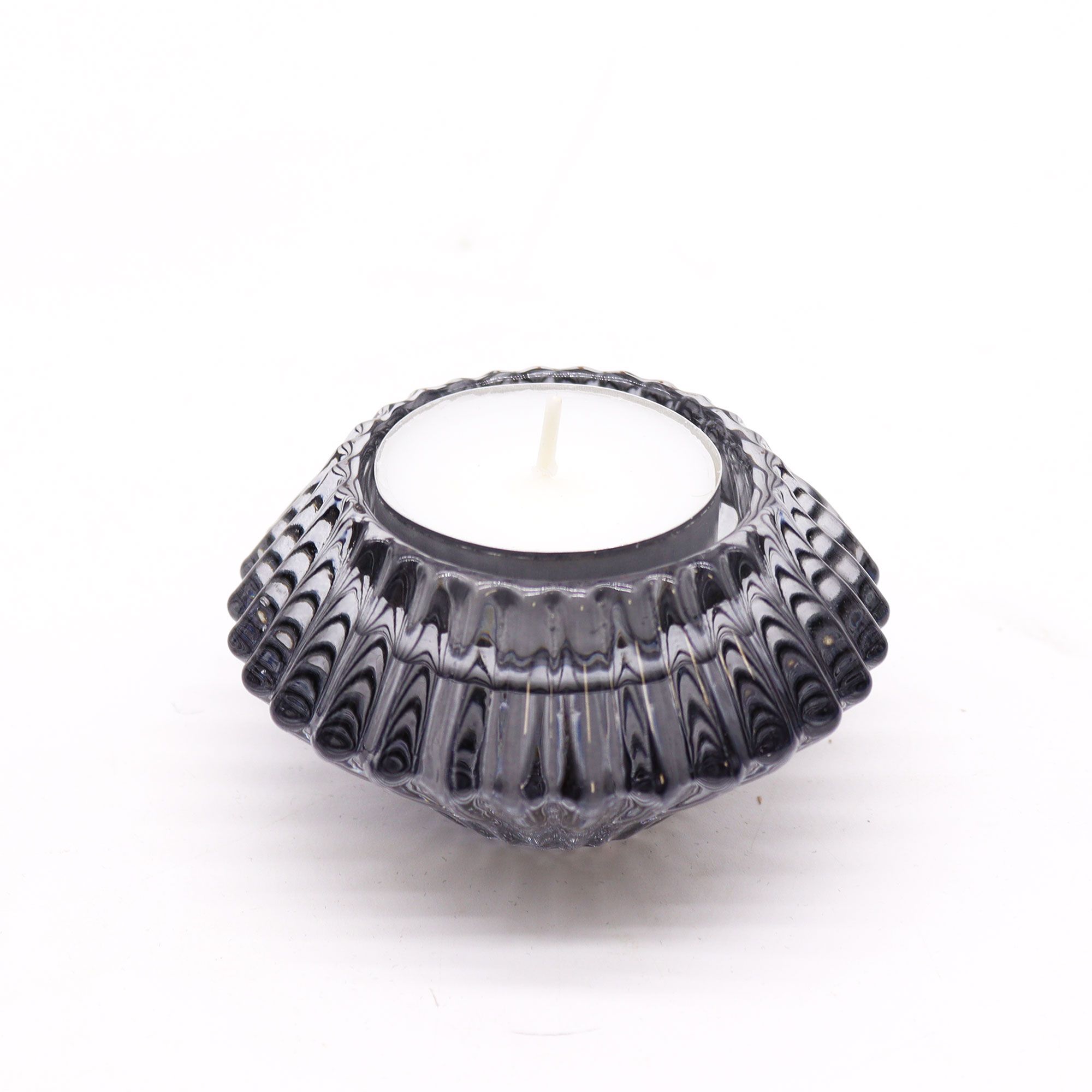 bG9jYWw6Ly9tZWRpYS85Ti84RS82MFIzMEMxSDc0UjM4RTlOLzg2Y2I5YzM3LmpwZWc.jpg Flower Flip Dinner Candle / Tealight Holder - Midnight Grey - Image 3