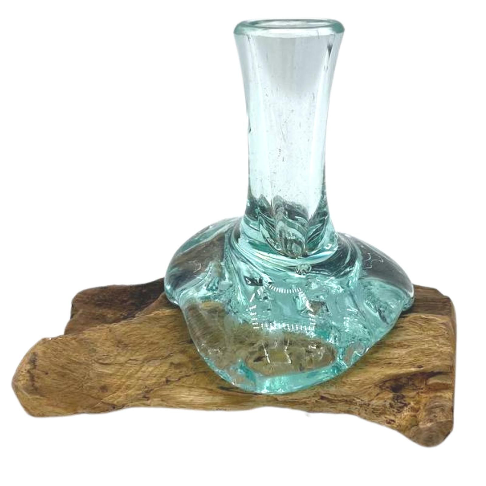 bG9jYWw6Ly9tZWRpYS85UC9BQy82MFIzMEMxRzZSVjNBQzlQLzQ1YWQ3NzU2LmpwZWc-1.jpg Molton Glass Small Flower Vase on Wood