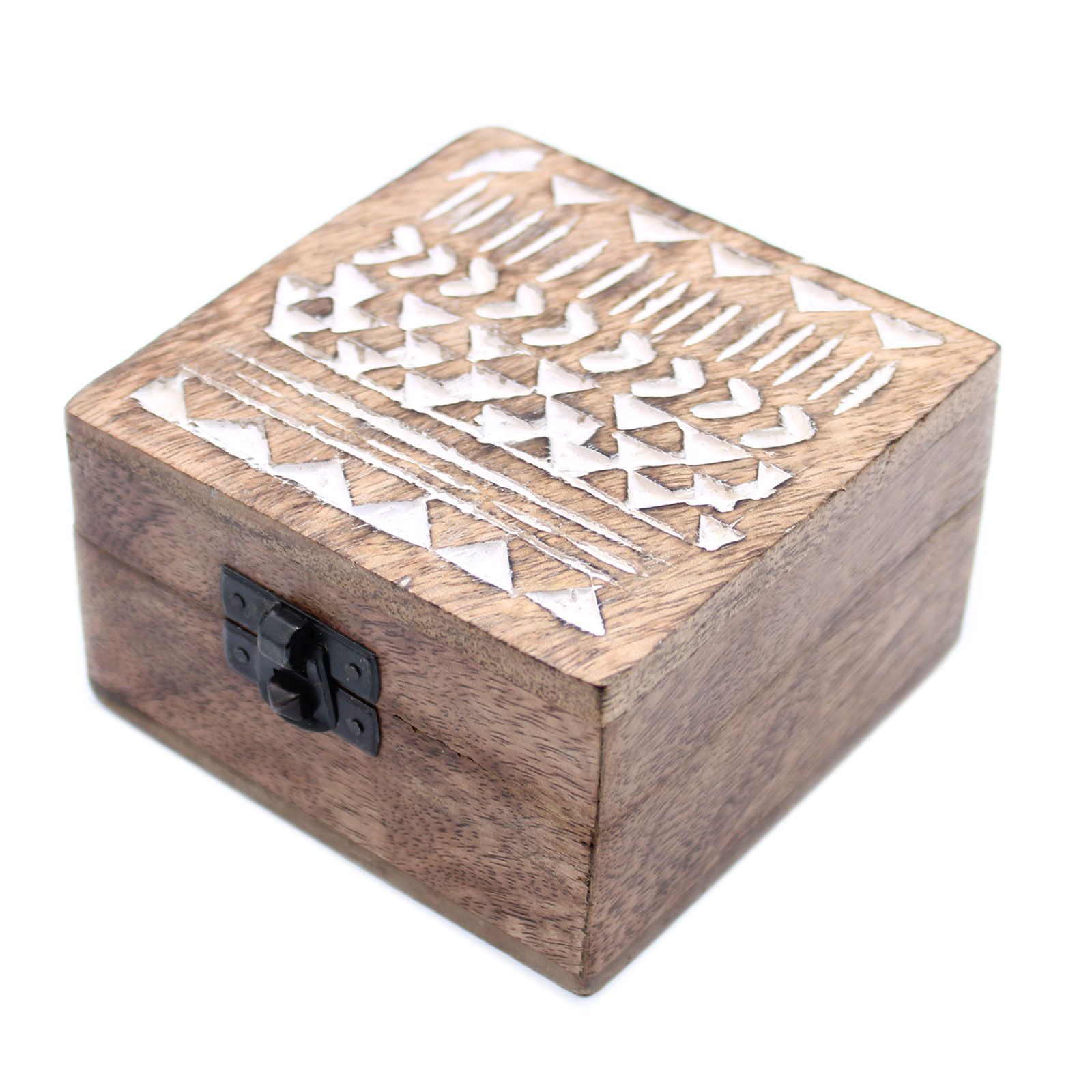 bG9jYWw6Ly9tZWRpYS85Ui9HQy82MFIzMEMxRzZSUjNHQzlSLzI1MTIzODMwLmpwZWc.jpg White Washed Wooden Box - 4x4 Aztec Design - Image 3