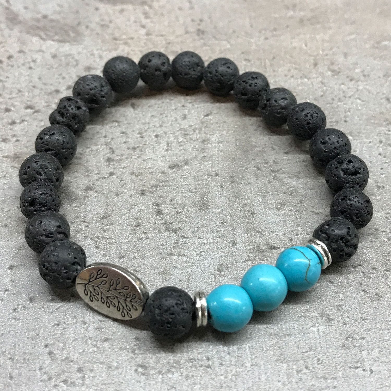 bG9jYWw6Ly9tZWRpYS85Ui9HRS82MFIzMEMxRzZNVDNHRTlSLzY3OGZiOGVjLmpwZWc.jpg Lava Stone Bracelet - Leaf Turquoise - Image 2