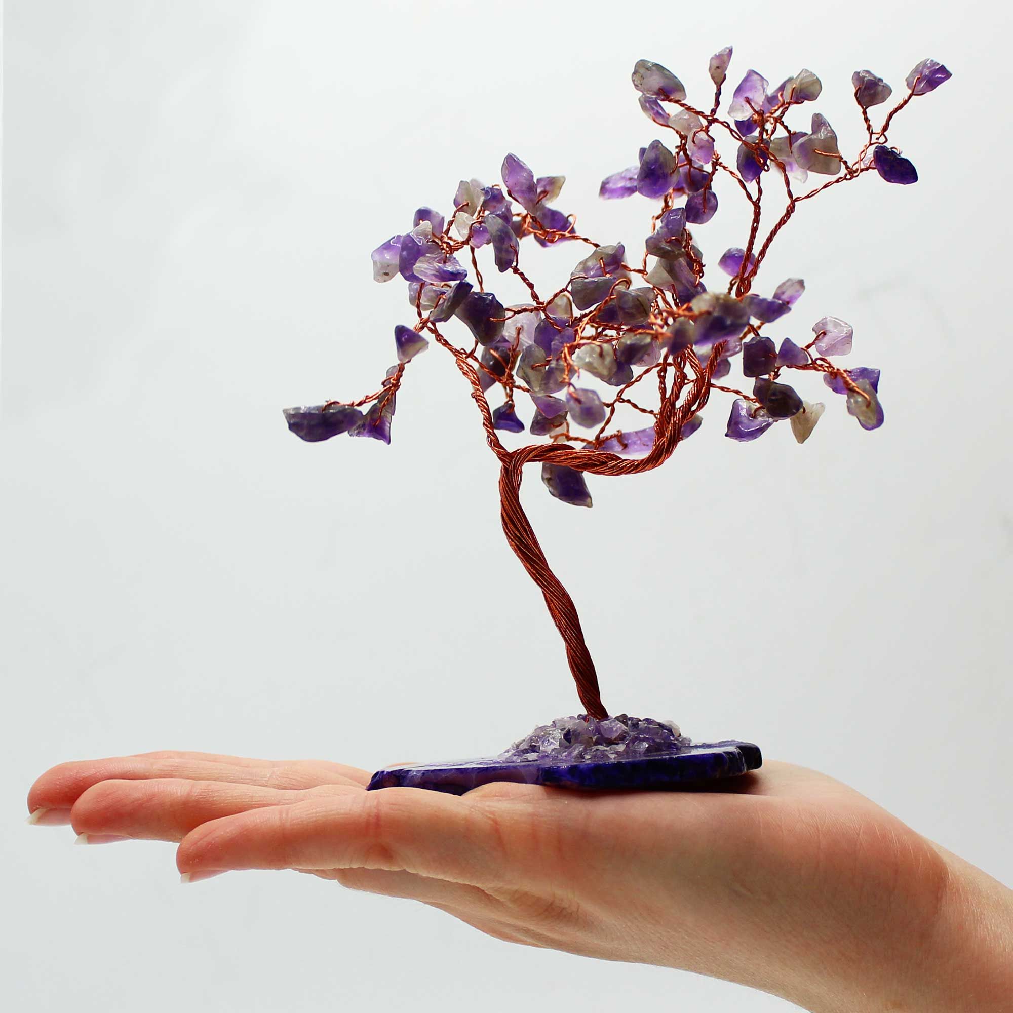 bG9jYWw6Ly9tZWRpYS85Uy9DRS82MFIzMEMxRzZXUjNDRTlTLzY0OGYxNzZmLmpwZWc.jpg Lrg Gemstone Tree - Amethyst on Natural Agate Base (100 stones) - Image 3