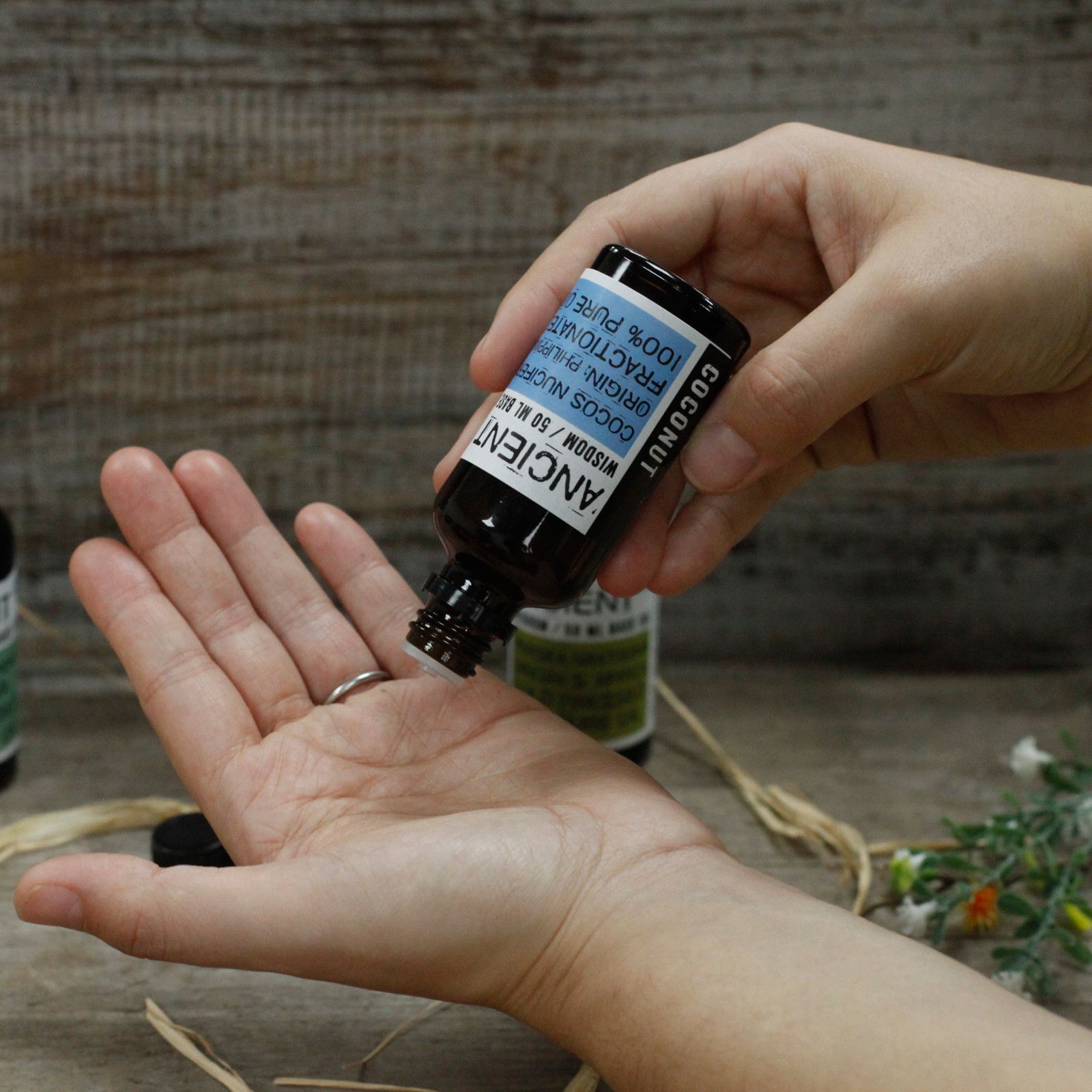 bG9jYWw6Ly9tZWRpYS8xUC9DRC82MFIzMEMxRzY4U0tDRDFQLzBhY2FhYzJjLmpwZWc-1.jpg Avocado Oil - 50ml - Image 7