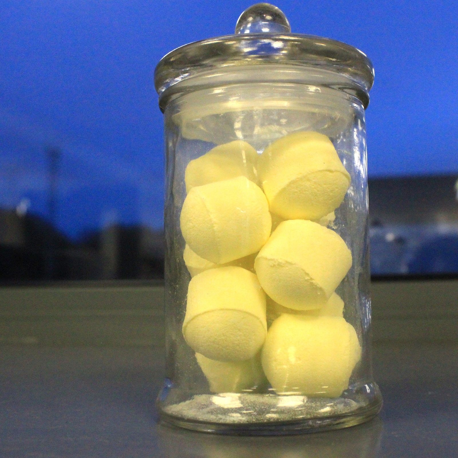 bG9jYWw6Ly9tZWRpYS9ISC80RC82MFIzMEMxRzZHU0s0REhIL2U2YzEyZTI4LmpwZWc-1.jpg Candy Jars - Small Classic Clear - Image 2