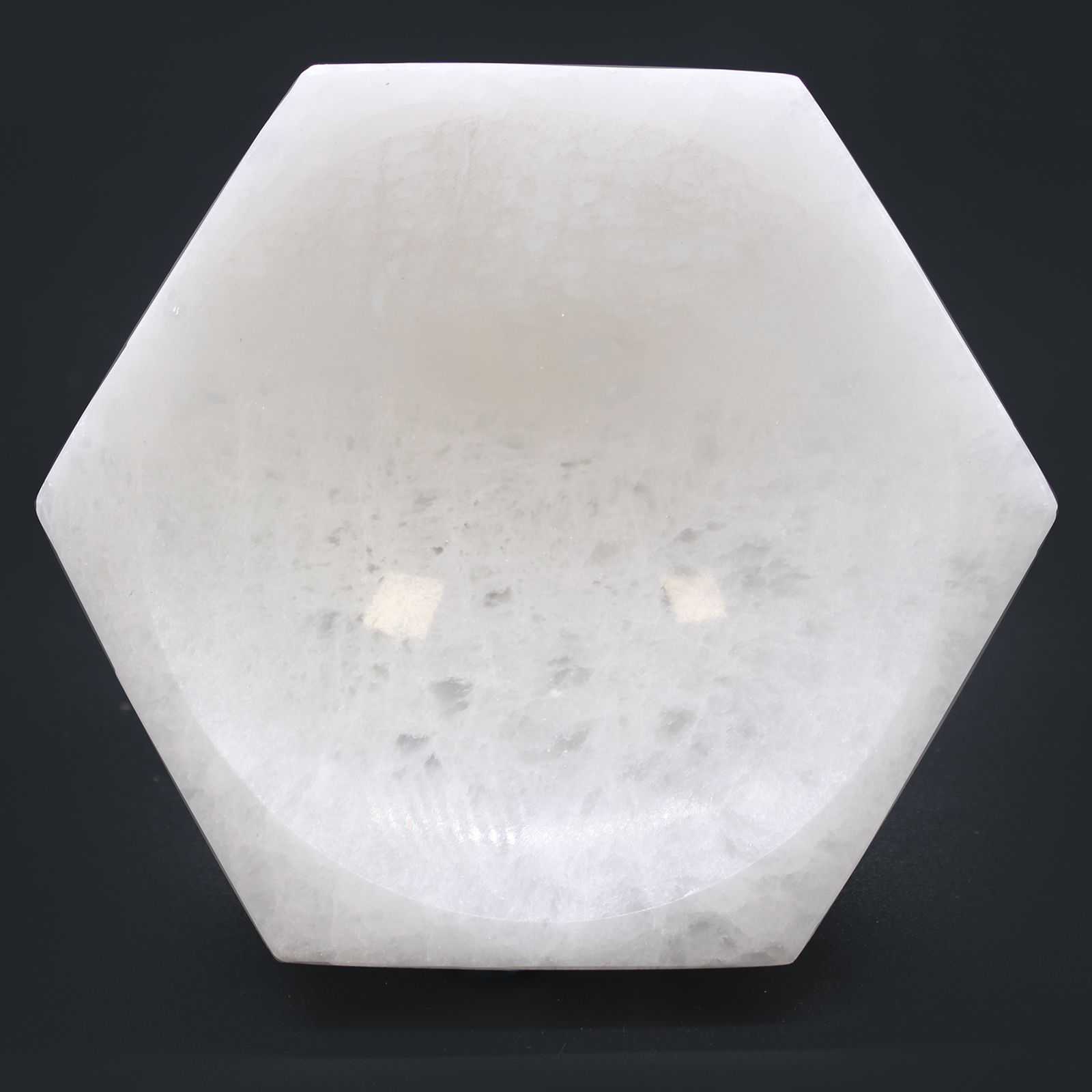 bG9jYWw6Ly9tZWRpYS9ISC8wQy82MFIzMEMxRzZSVjMwQ0hIL2MwZDYyYWMyLmpwZWc-1.jpg Selenite Hex Bowl - 15cm - Image 2