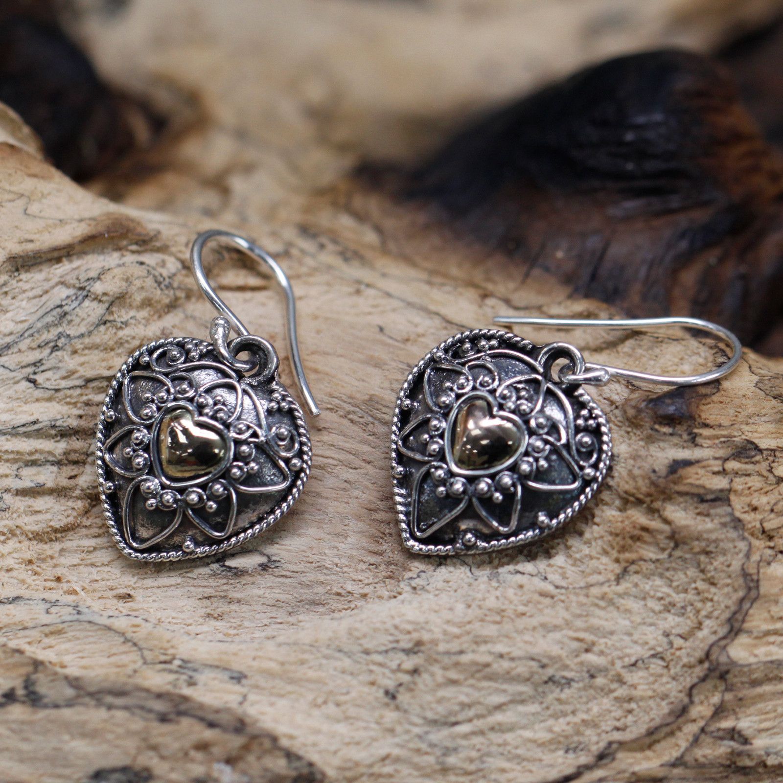 bG9jYWw6Ly9tZWRpYS9ISi9KQy82MFIzMEMxRzZNVEtKQ0hKL2I4MDU0NmI2LmpwZWc.jpg Silver & Gold Earring - Mandala Hearts - Image 2