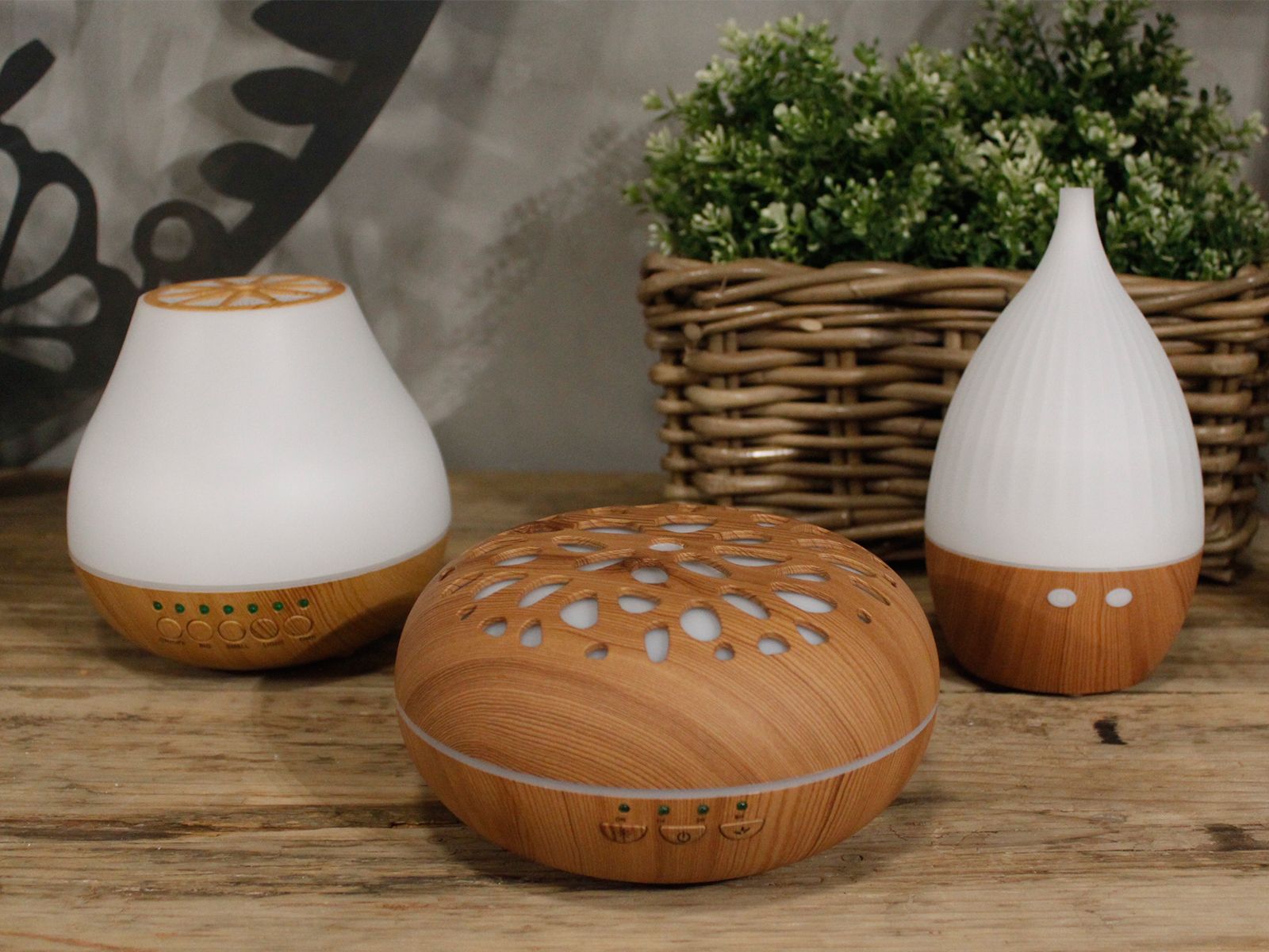 bG9jYWw6Ly9tZWRpYS9ITS9DQy82MFIzMEMxRzZNVktDQ0hNL2ZhMDkxODZlLmpwZWc.jpg Oslo Atomiser - Pebble - USB - Colour Change - Timer - Image 5