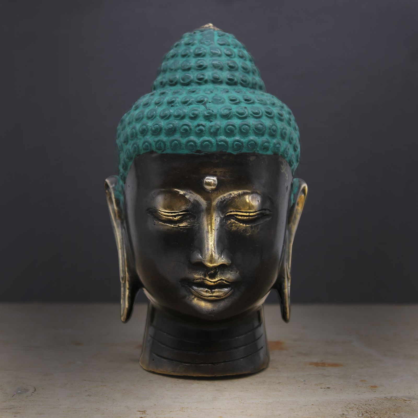 bG9jYWw6Ly9tZWRpYS9ITi80Qy82MFIzMEMxRzZSVEs0Q0hOL2I1YjlmMTkwLmpwZWc.jpg Large Antique Brass Buddha Head - Image 4