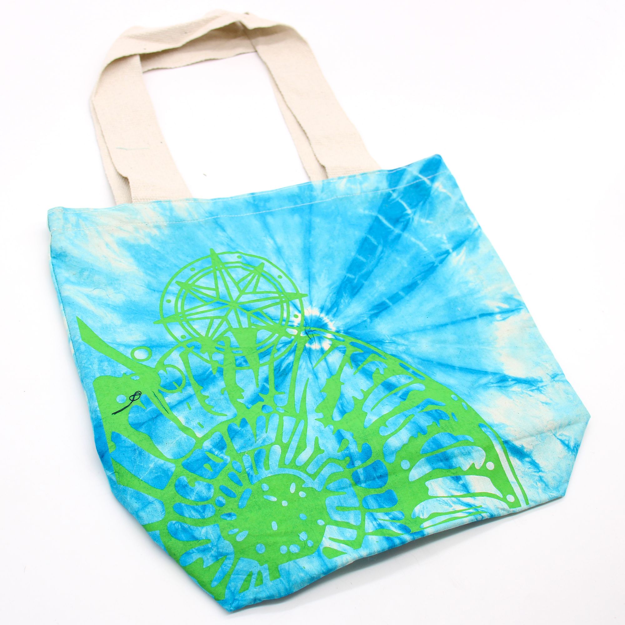 bG9jYWw6Ly9tZWRpYS9ITi8yQy82MFIzMEMxRzZSVzMyQ0hOL2UzZmZhNzRkLmpwZWc.jpg Tye-Dye Cotton Bag (6oz) - 38x42x12cm - Sea Shell - Blue/Green - Green Handle - Image 3