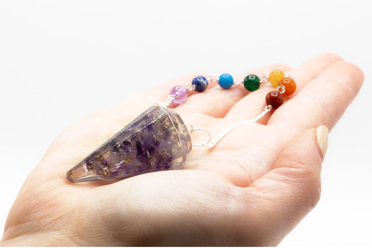 bG9jYWw6Ly9tZWRpYS9IUy80RC82MFIzMEMxRzZSUks0REhTL2FkMTEyOGQ2LmpwZWc.jpg Orgonite Power Chakra Pendulum - Amethyst - Image 3