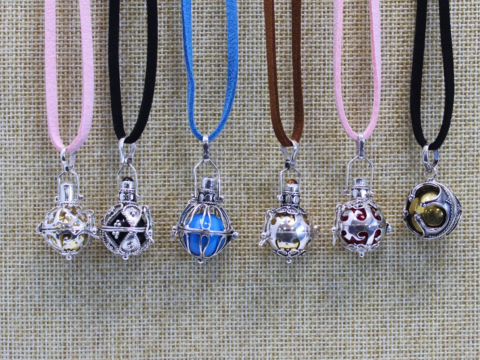 bG9jYWw6Ly9tZWRpYS9IUy9BQy82MFIzMEMxRzZDVDNBQ0hTLzc5NGMyNDJkLmpwZWc-2.jpg Silver Angel Bell - Protection - 16mm - Image 4