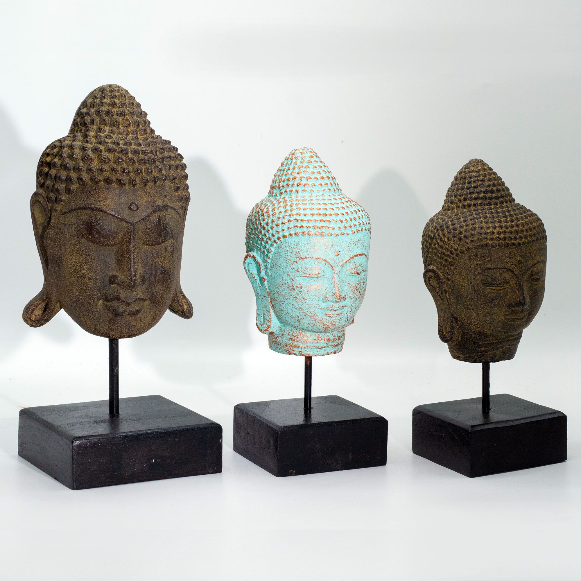 bG9jYWw6Ly9tZWRpYS9TRy8yRC82MFIzMEMxSDc0UzMyRFNHLzZkYWI2YTk3LmpwZWc.jpg Stillness Buddha Head on Stand - Green Copper - Image 4