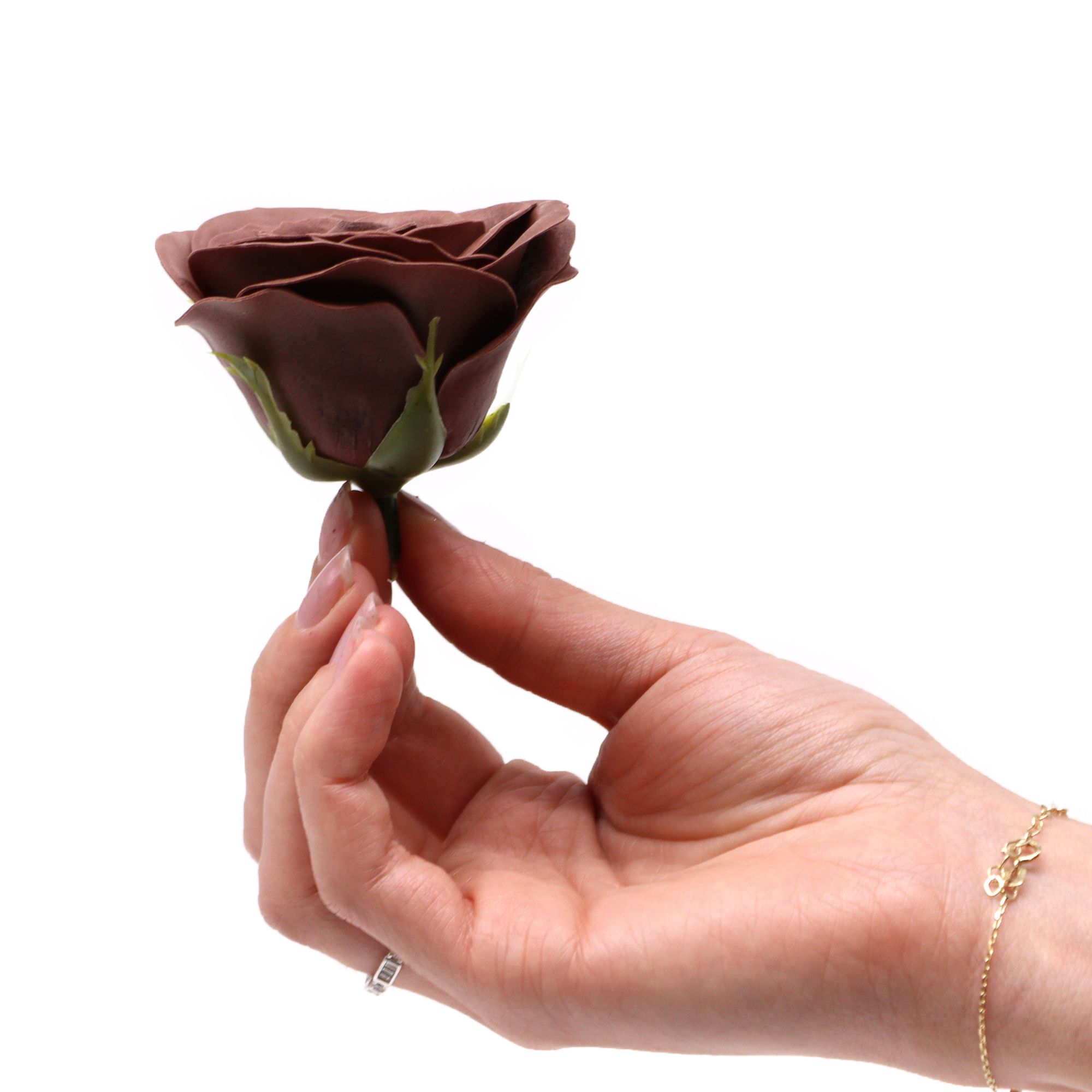 bG9jYWw6Ly9tZWRpYS9TUC8wRC82MFIzMEMxRzZXU0swRFNQLzUyYWQwOWVlLmpwZWc.jpg Flores de Sabão Artesanal Grandes (7 Camadas) Rosas Vintage - Chocolate Royal - Image 6