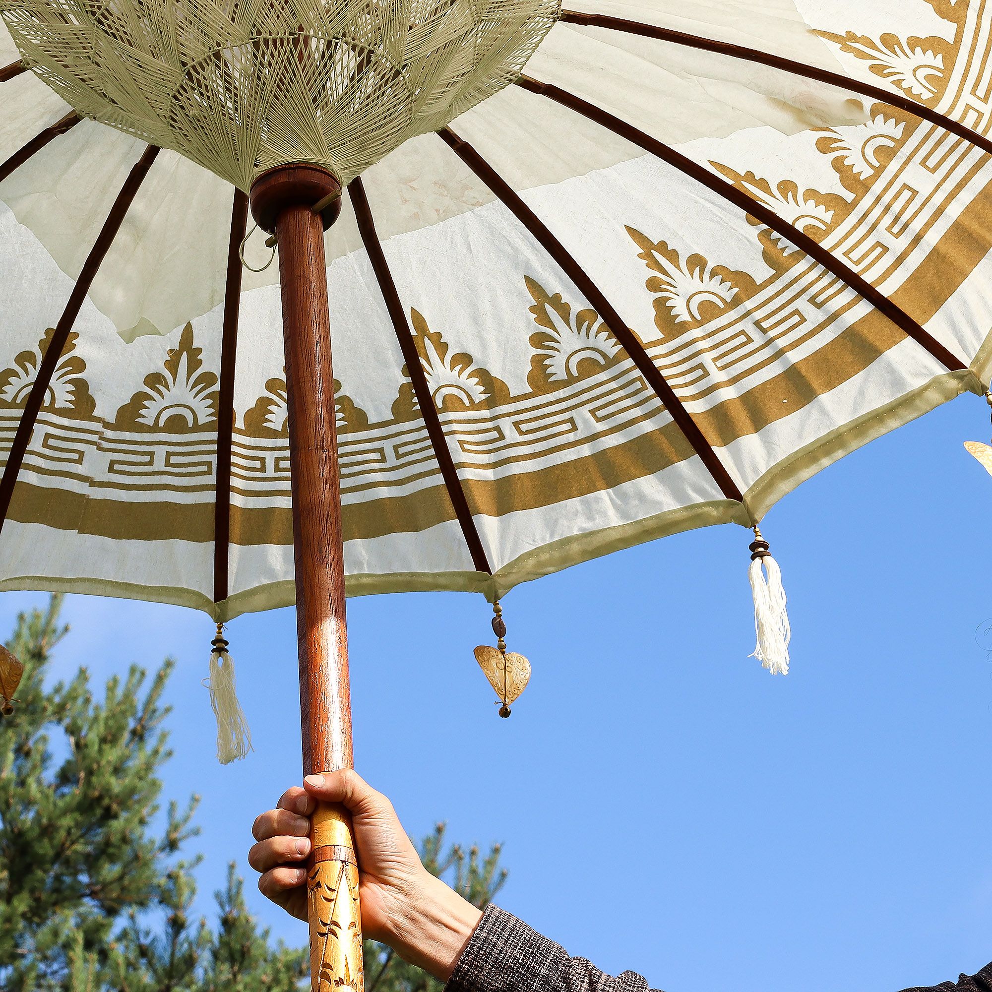 bG9jYWw6Ly9tZWRpYS9TUS9HQy82MFIzMEMxSjY0UktHQ1NRLzQyODBkNDVlLmpwZw-1.jpg Bali Patio Parasol - Canvas - Natural Decor - 1.5m - Image 4